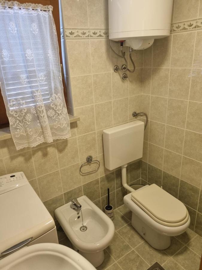 Greenview Apartment With Parking Ровинь Экстерьер фото